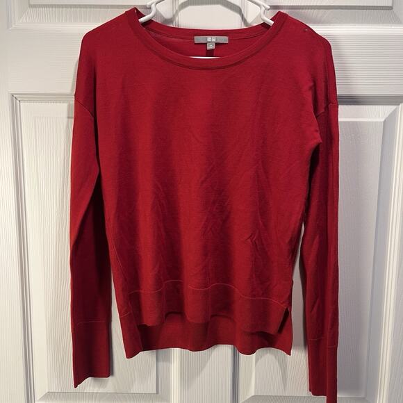 UNIQLO Crewneck Pullover Long Sleeve Sweater Red XS 100% Wool - Picture 1 of 10